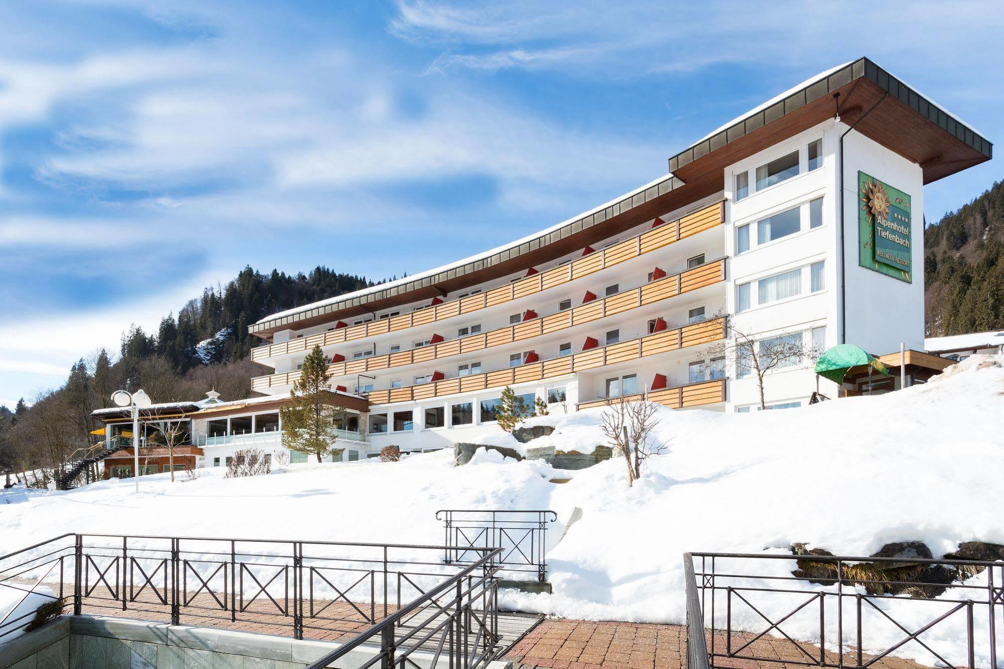 Alpenhotel Oberstdorf - Ein Rovell Hotel Ngoại thất bức ảnh