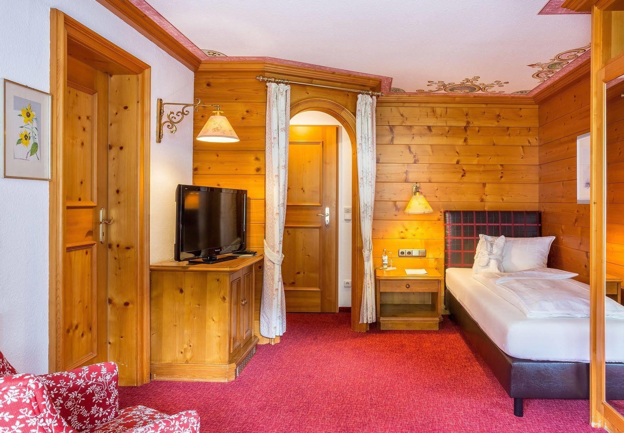 Alpenhotel Oberstdorf - Ein Rovell Hotel Ngoại thất bức ảnh