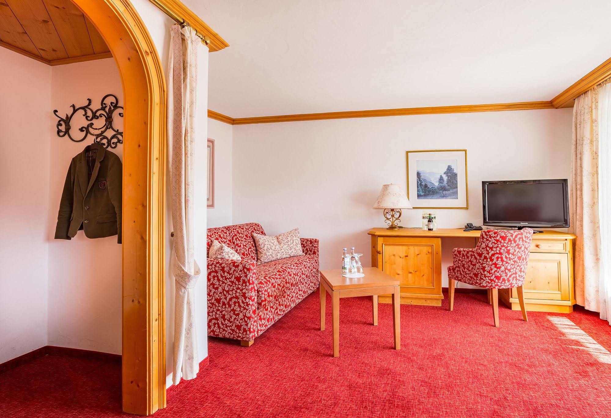 Alpenhotel Oberstdorf - Ein Rovell Hotel Ngoại thất bức ảnh
