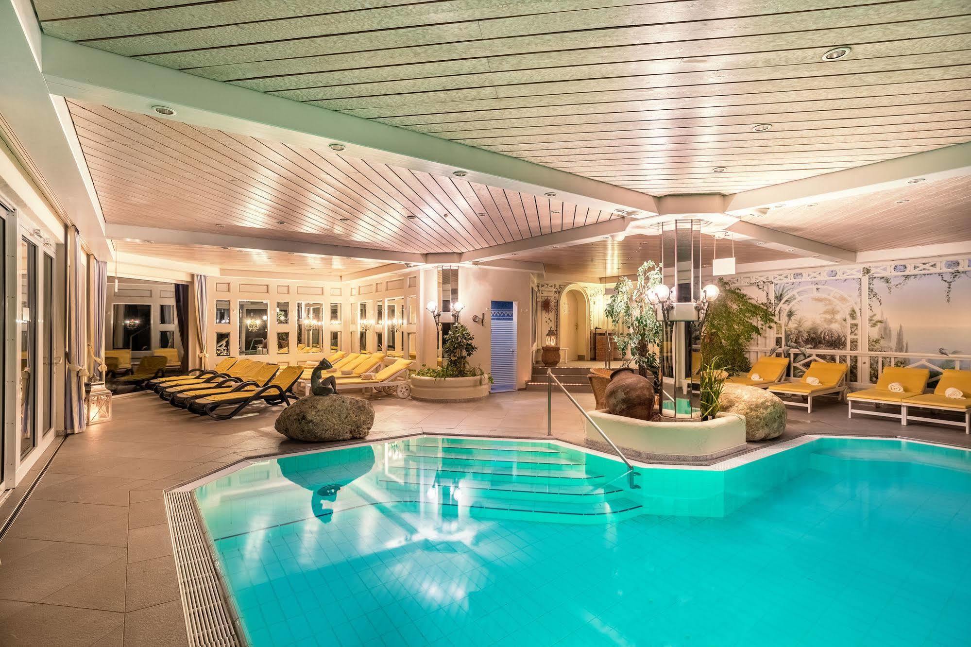 Alpenhotel Oberstdorf - Ein Rovell Hotel Ngoại thất bức ảnh