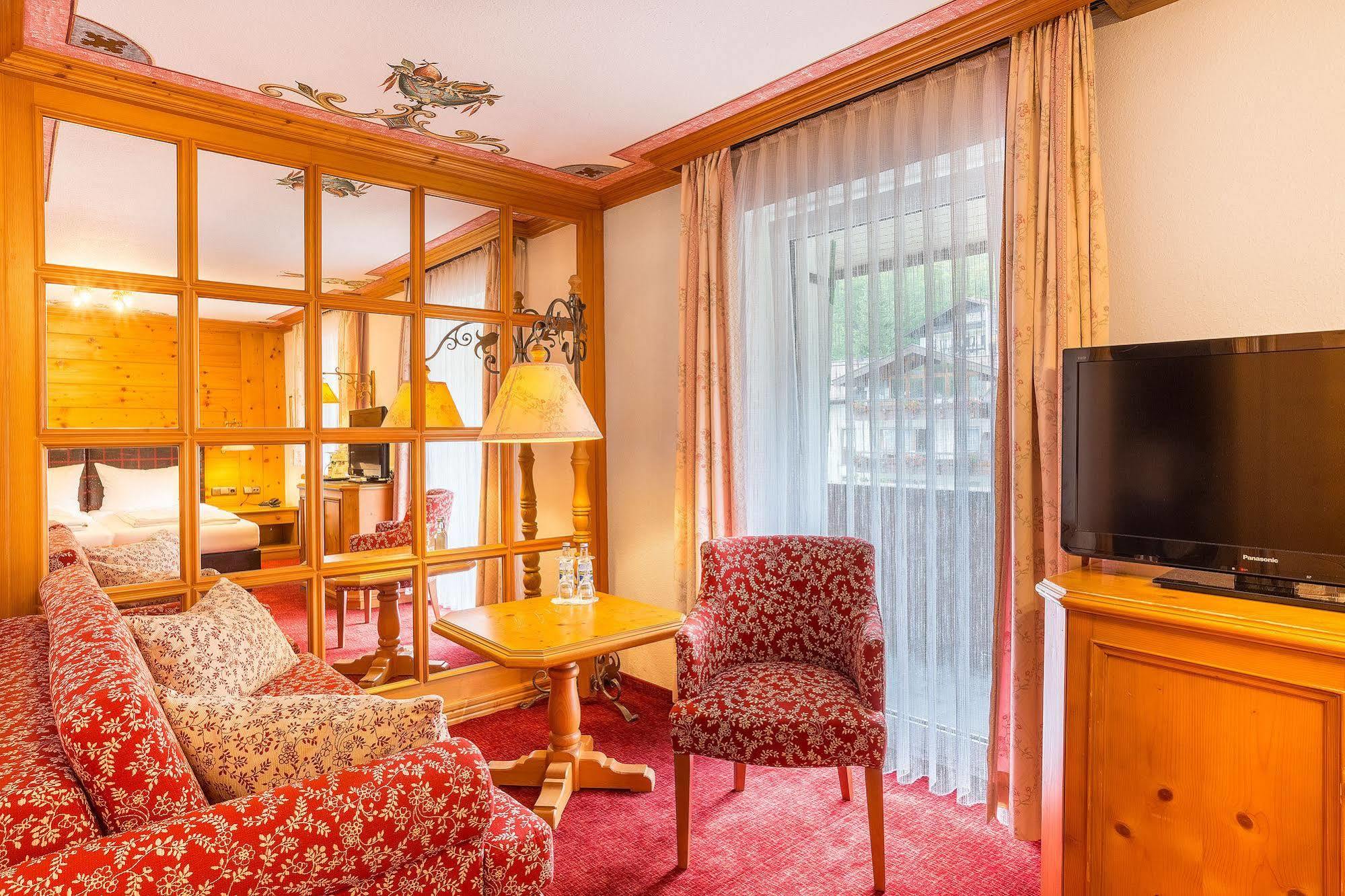 Alpenhotel Oberstdorf - Ein Rovell Hotel Ngoại thất bức ảnh